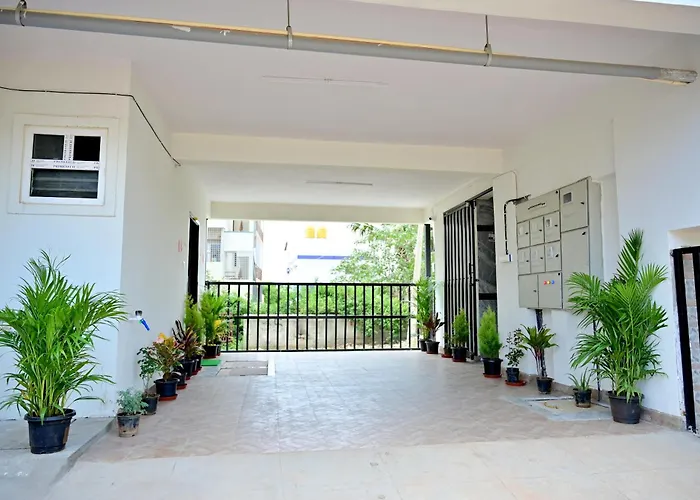 Deluxe Two-Bedroom Apartment